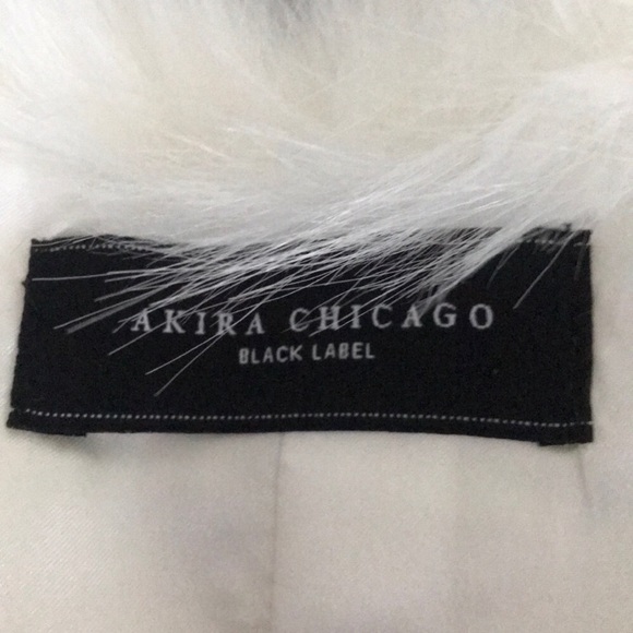 Faux fur. Ivory. Perfect for wedding - Picture 4 of 5